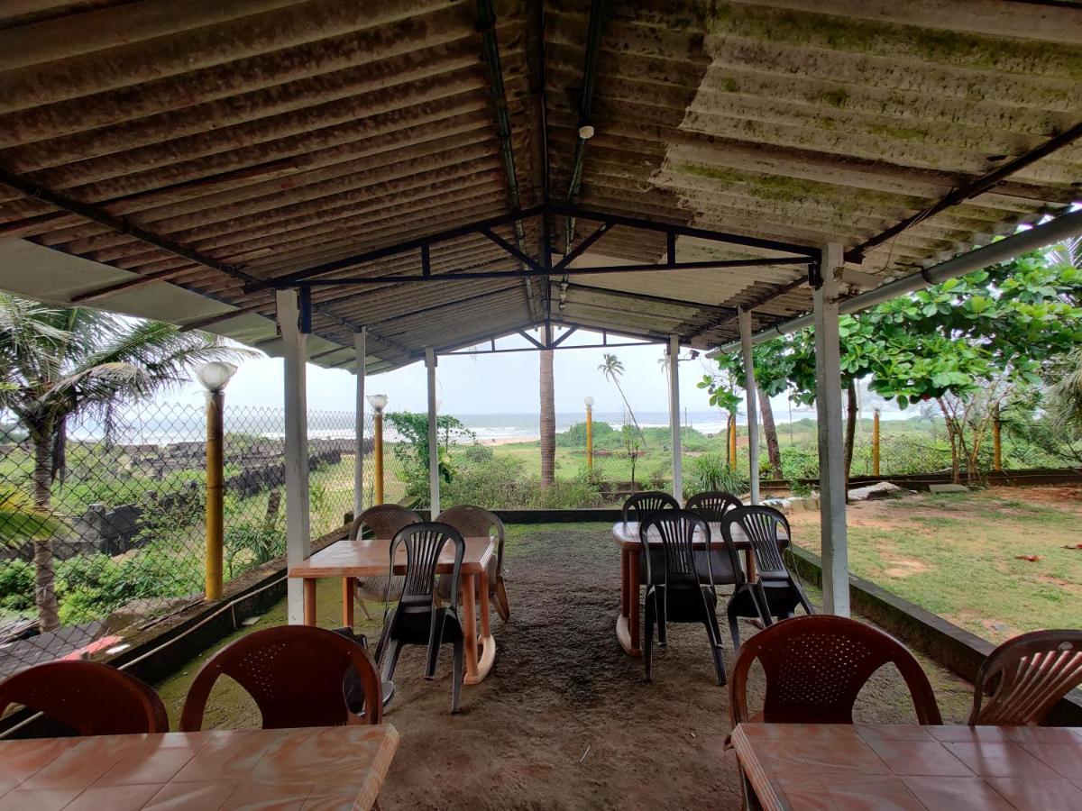 Mermaid Beach Resorts Vengurla ภายนอก รูปภาพ